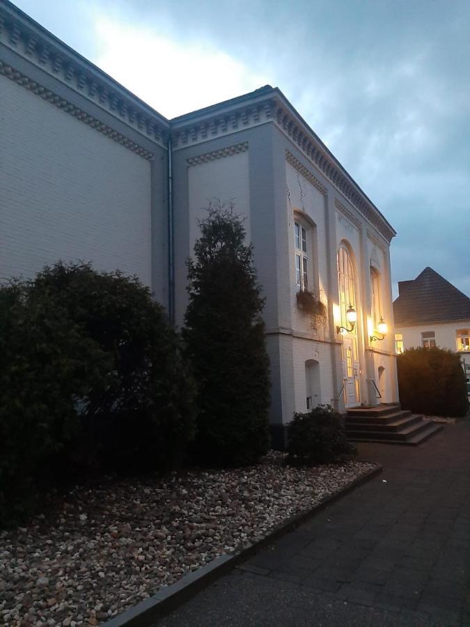Wohnen Im Alten Amtsgericht Im Herzen Von Xanten Ngoại thất bức ảnh